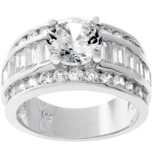 Luxurious Engagement Ring - Image 2