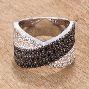 Cross Pattern Cocktail Ring - Image 2